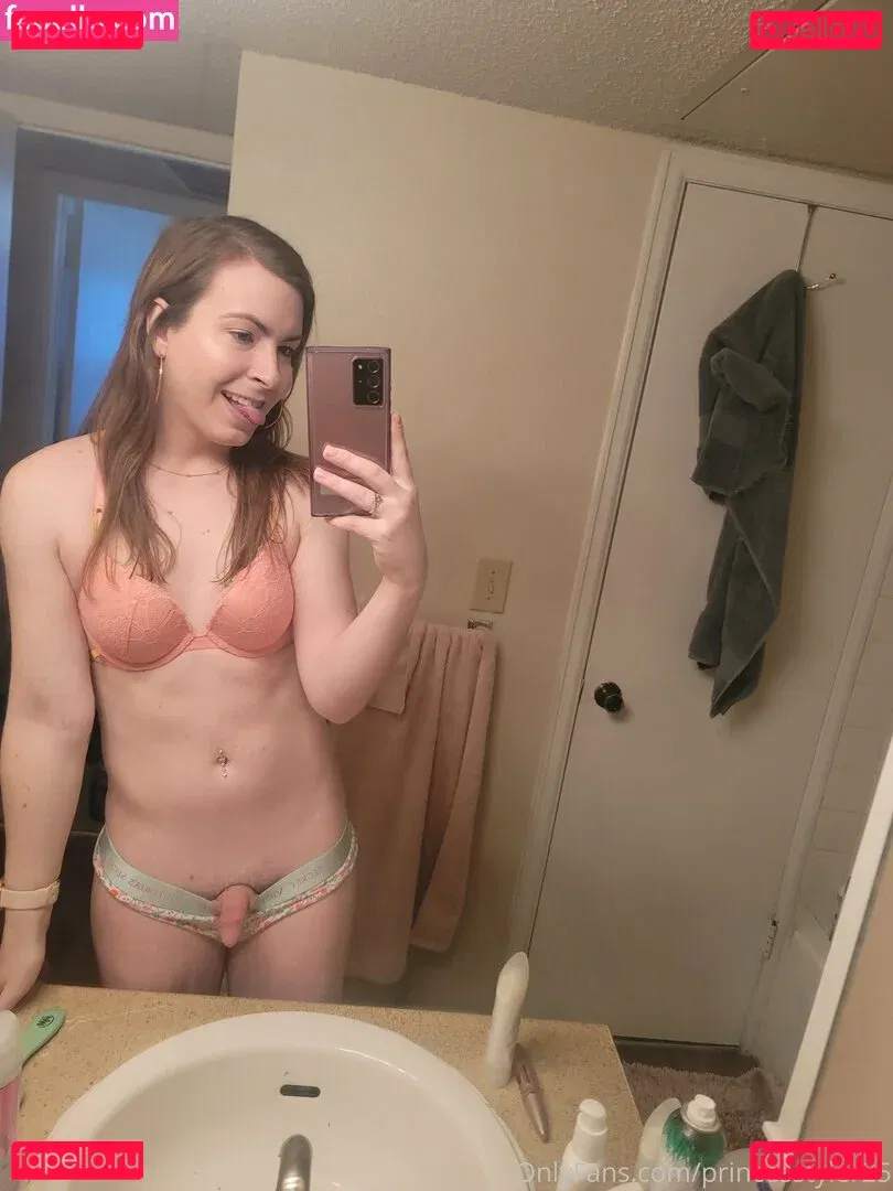 princesstyler25 Onlyfans Photo Gallery 