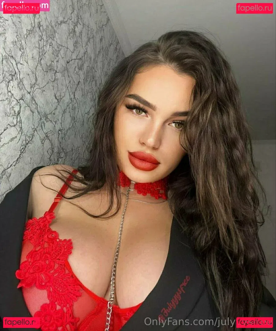 julyyysfree Onlyfans Photo Gallery 