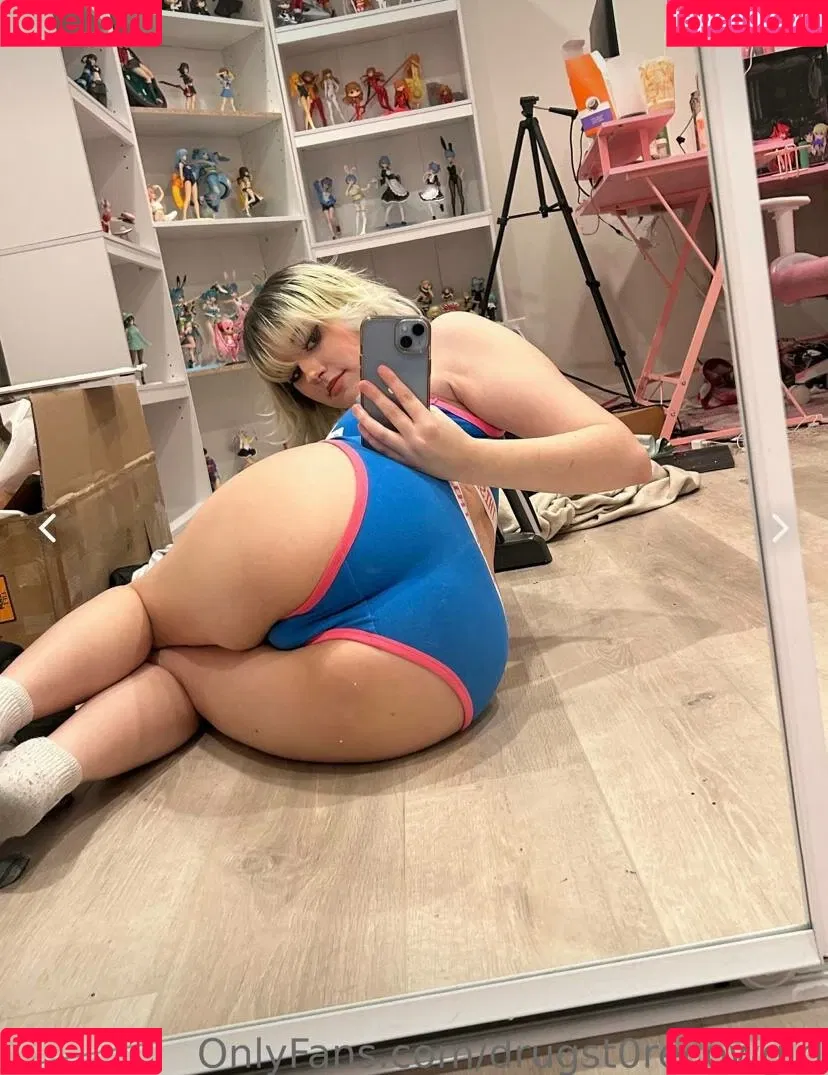 drugstorecowgir1 Onlyfans Photo Gallery 
