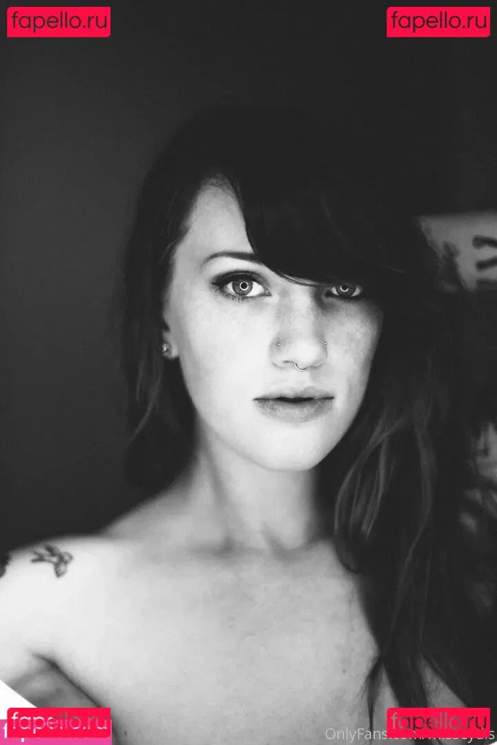 Miss Eydis Onlyfans Photo Gallery 