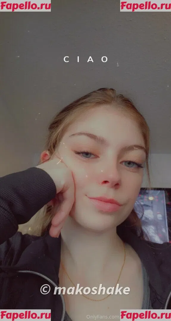Makoshake Onlyfans Photo Gallery 