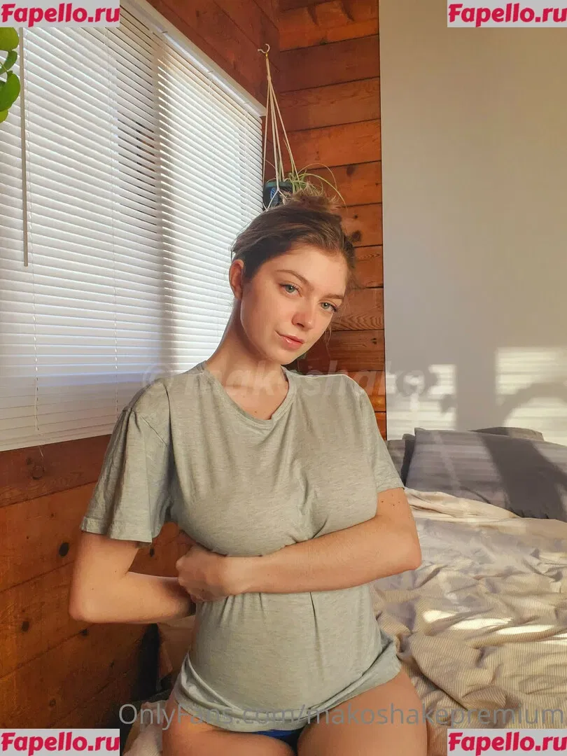 Makoshake Onlyfans Photo Gallery 