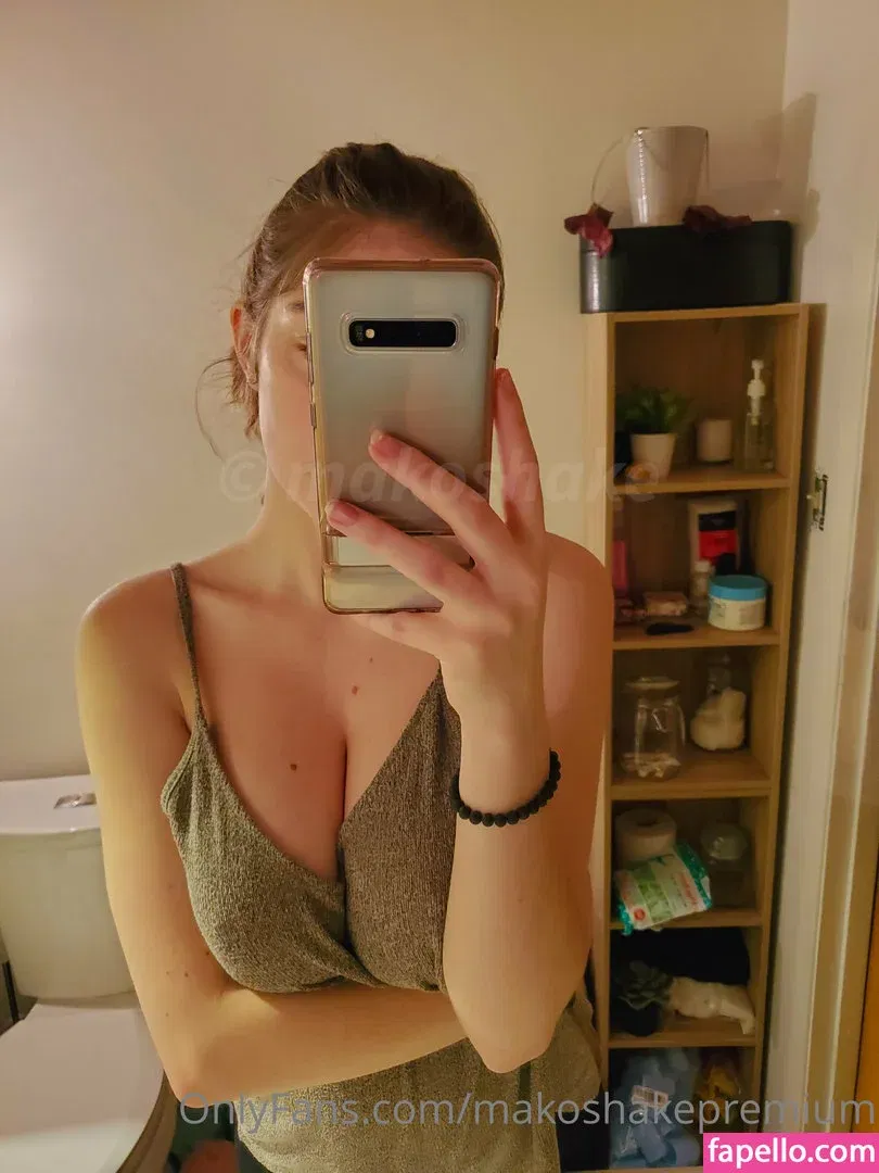 Makoshake Onlyfans Photo Gallery 
