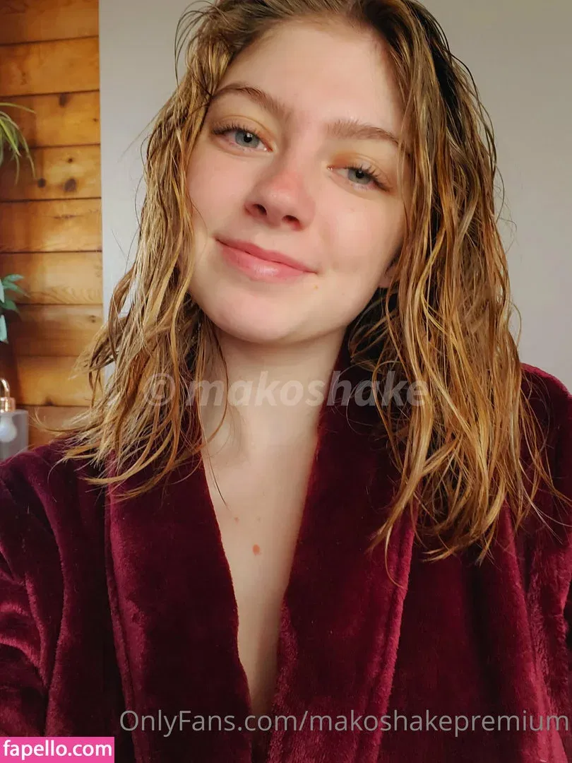 Makoshake Onlyfans Photo Gallery 