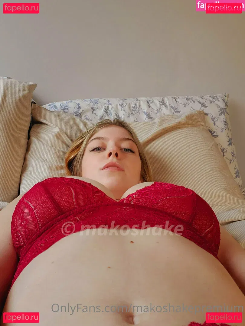 Makoshake Onlyfans Photo Gallery 