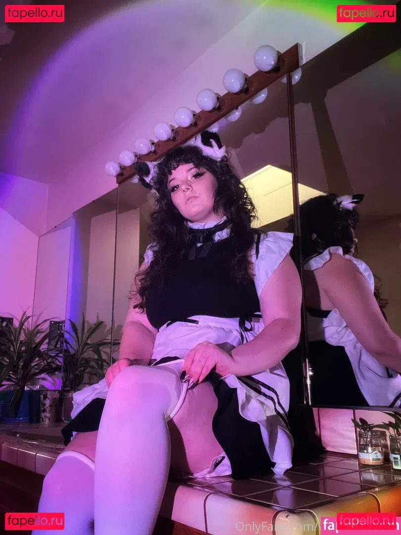 violetvainefree Onlyfans Photo Gallery 