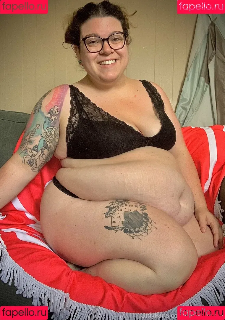 hela.stoned.bbw Onlyfans Photo Gallery 