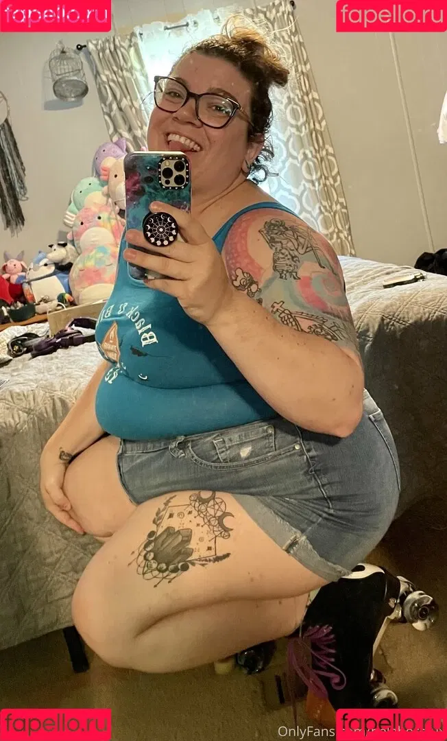 hela.stoned.bbw Onlyfans Photo Gallery 