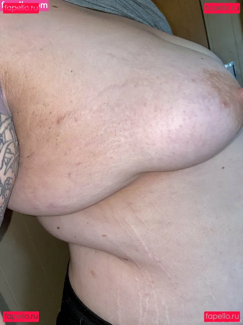 hela.stoned.bbw Onlyfans Photo Gallery 
