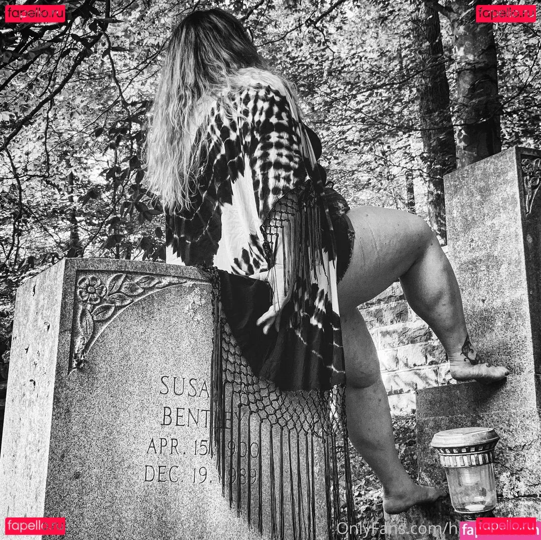 hela.stoned.bbw Onlyfans Photo Gallery 