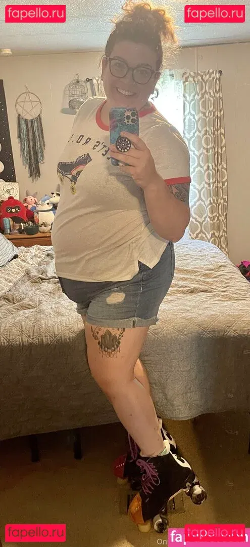 hela.stoned.bbw Onlyfans Photo Gallery 