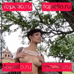 victoriamejia25 Onlyfans Photo Gallery 