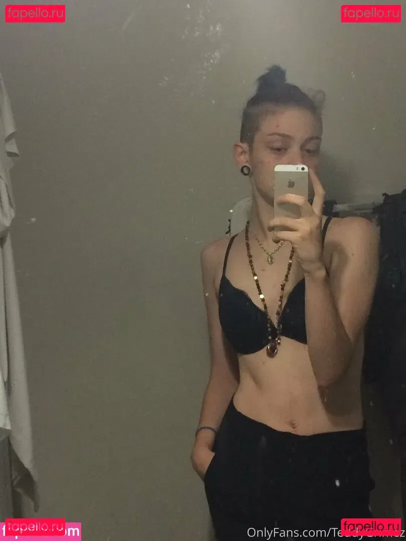 lewdology Onlyfans Photo Gallery 