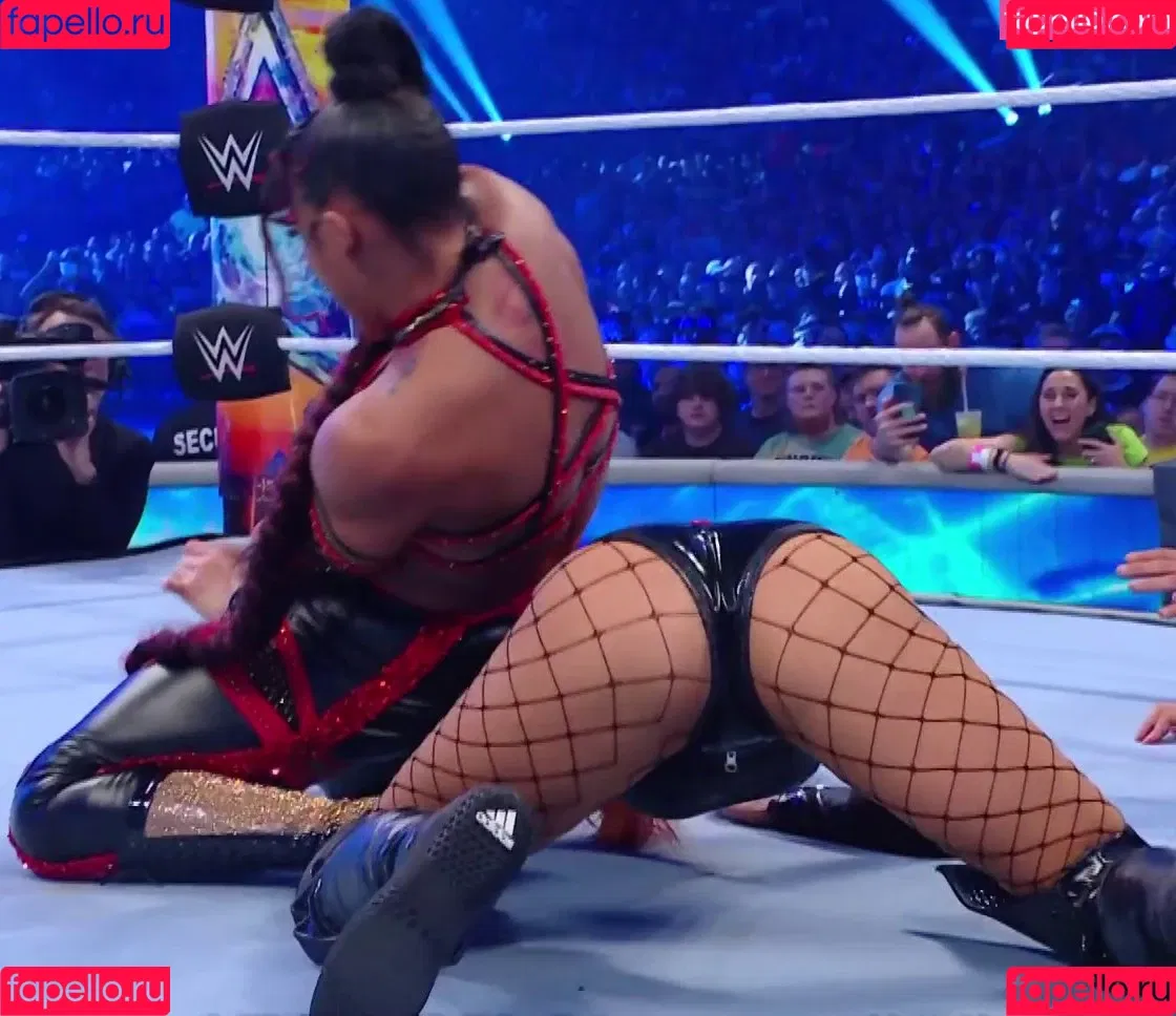 Becky Lynch Onlyfans Photo Gallery 