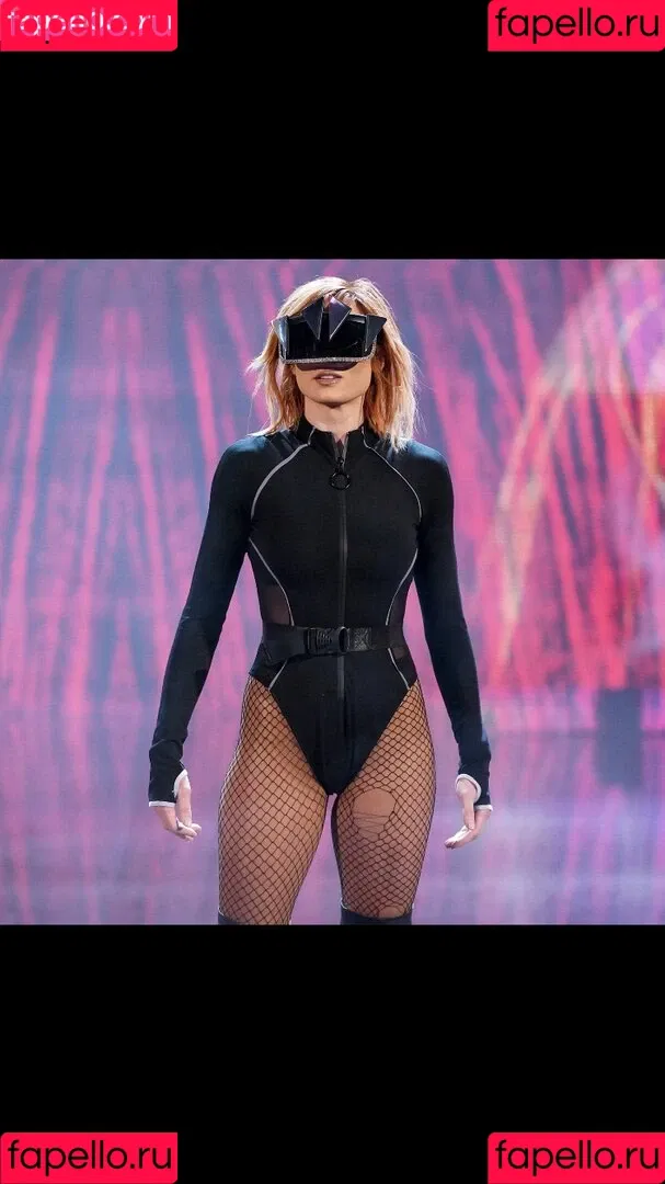 Becky Lynch Onlyfans Photo Gallery 