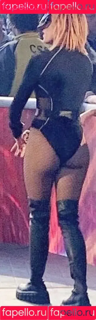 Becky Lynch Onlyfans Photo Gallery 