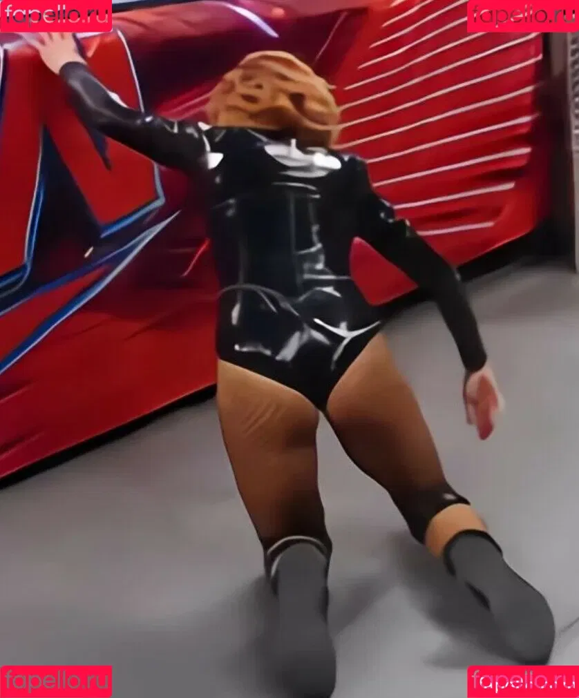 Becky Lynch Onlyfans Photo Gallery 