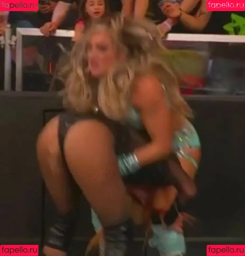Becky Lynch Onlyfans Photo Gallery 