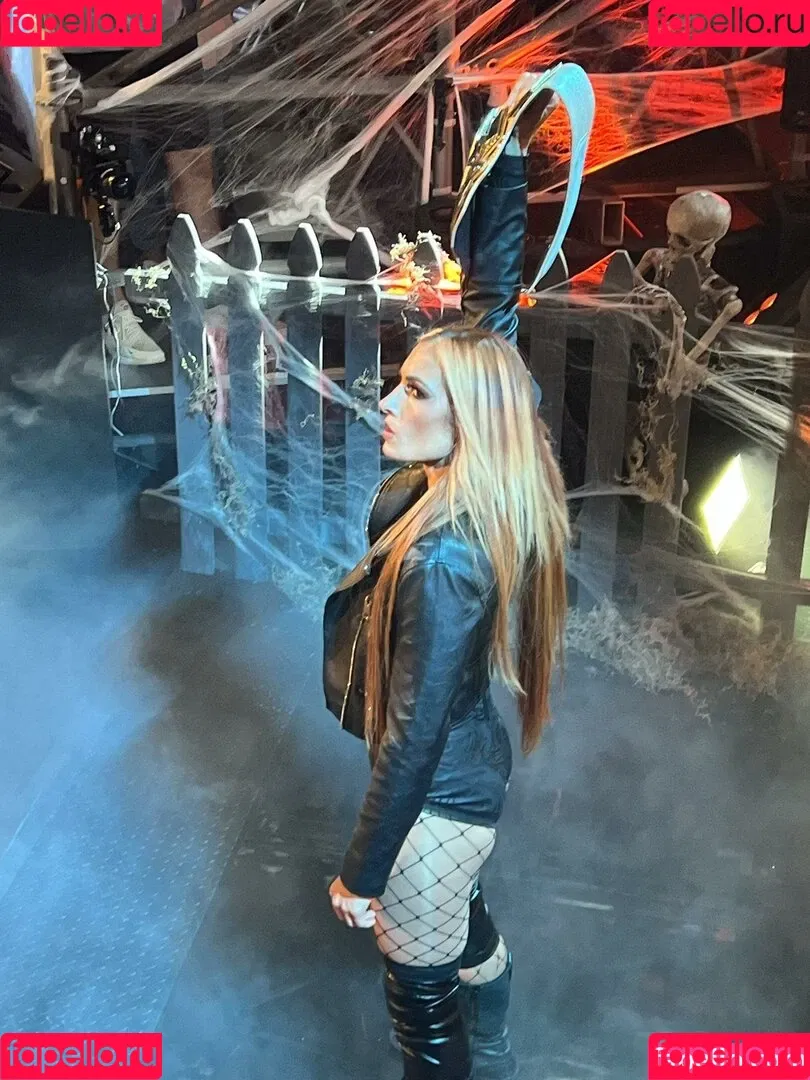 Becky Lynch Onlyfans Photo Gallery 