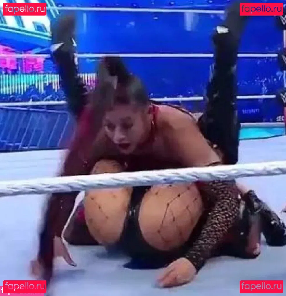 Becky Lynch Onlyfans Photo Gallery 