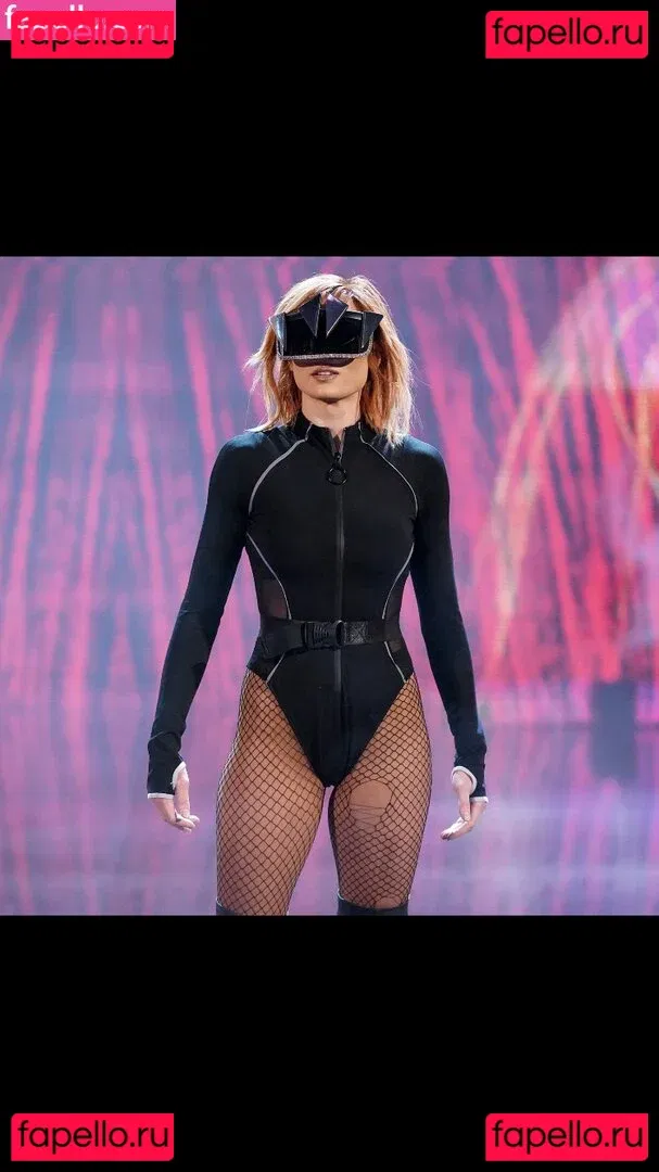 Becky Lynch Onlyfans Photo Gallery 