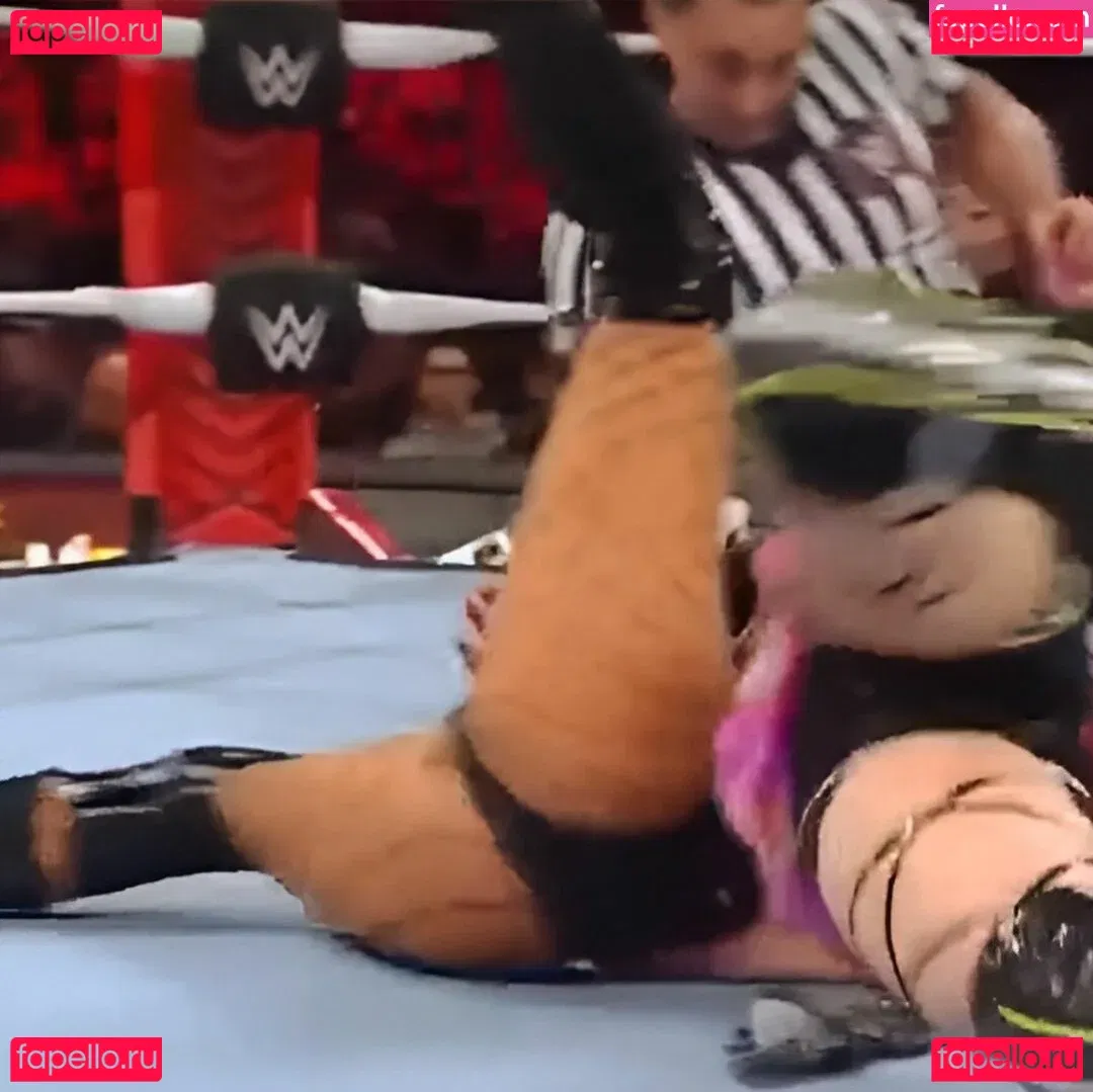 Becky Lynch Onlyfans Photo Gallery 