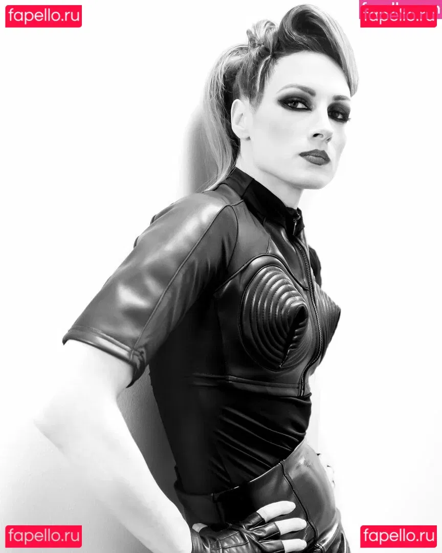 Becky Lynch Onlyfans Photo Gallery 