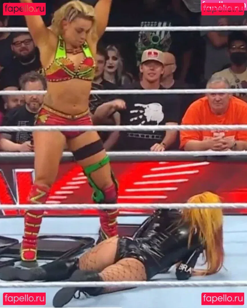 Becky Lynch Onlyfans Photo Gallery 