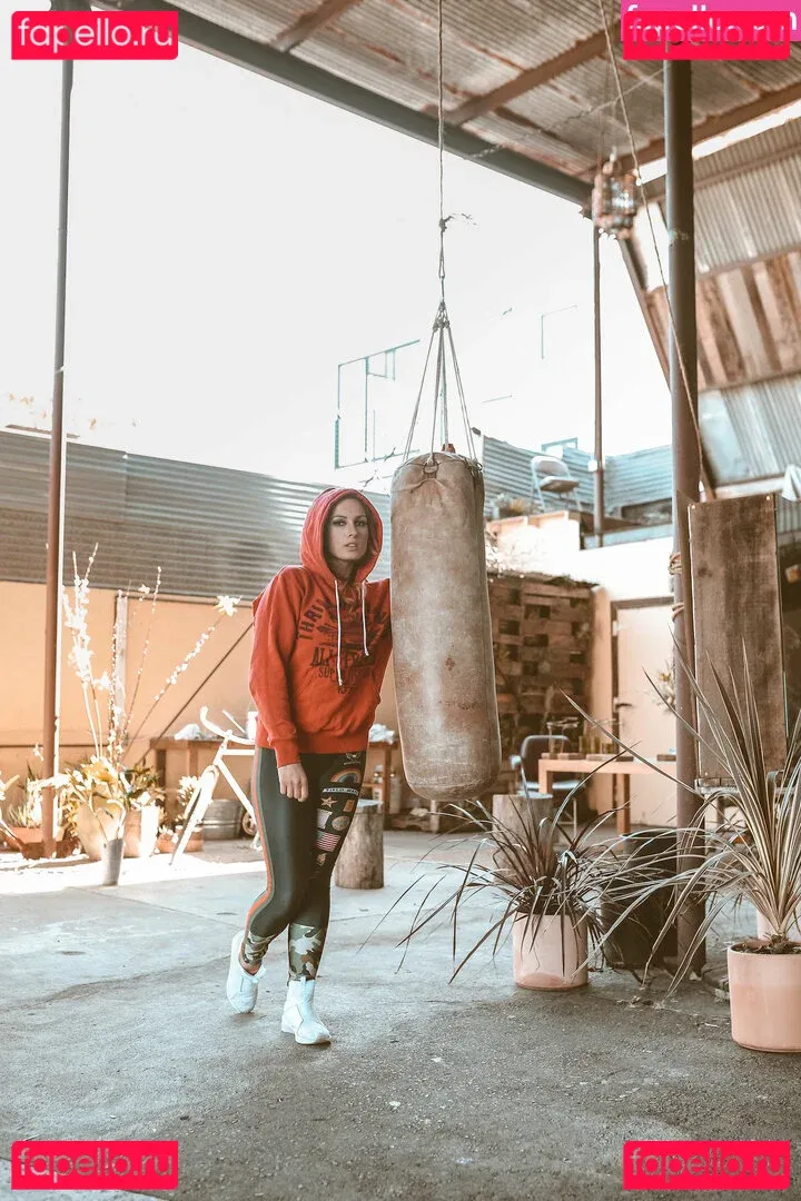 Becky Lynch Onlyfans Photo Gallery 