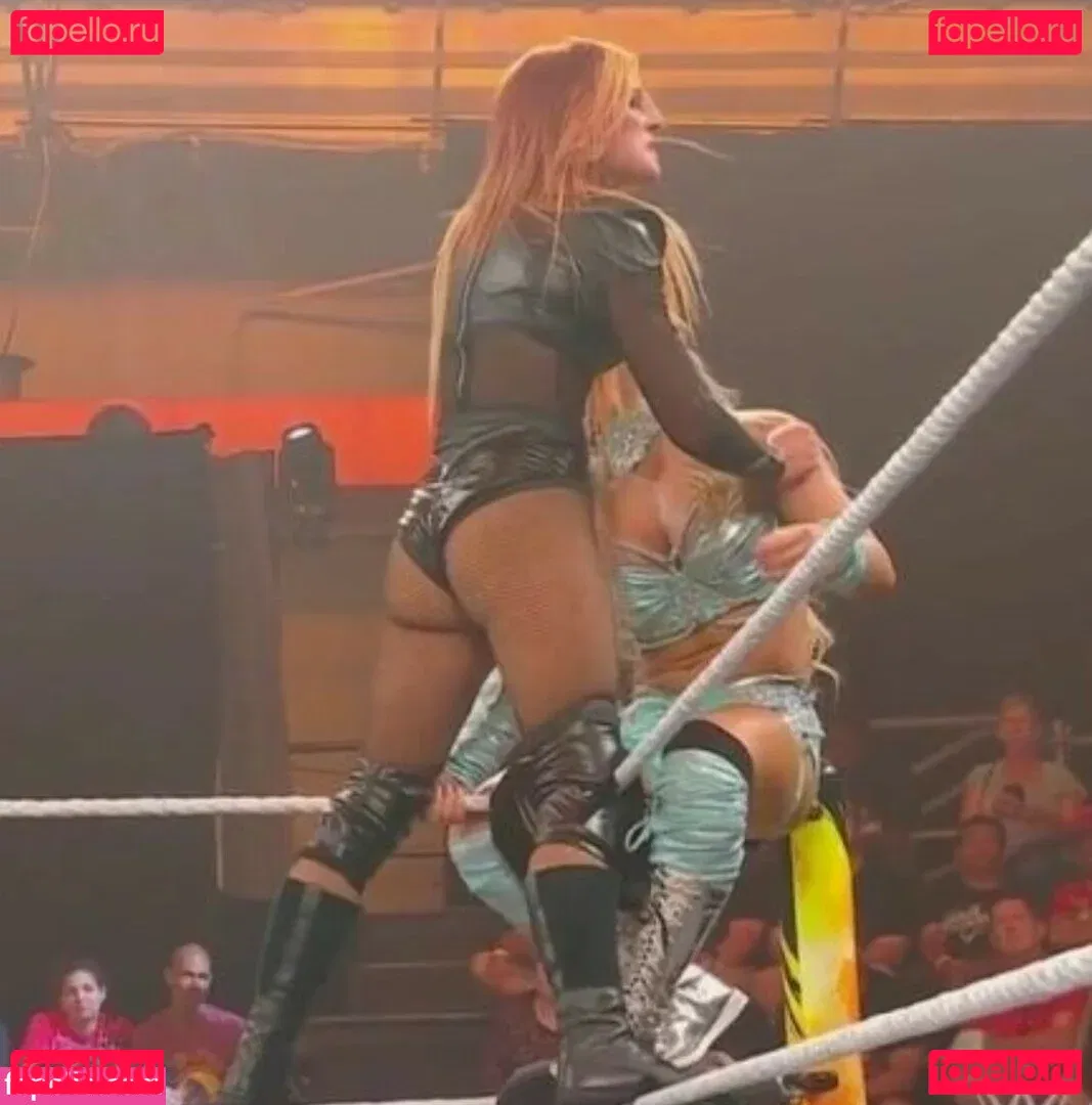 Becky Lynch Onlyfans Photo Gallery 