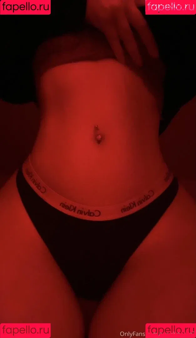 yourbaerae3 Onlyfans Photo Gallery 