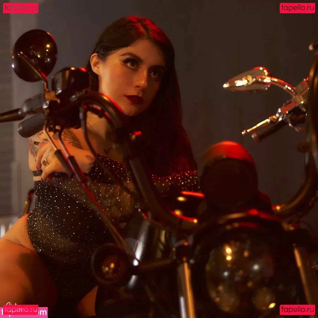 yourbaerae3 Onlyfans Photo Gallery 