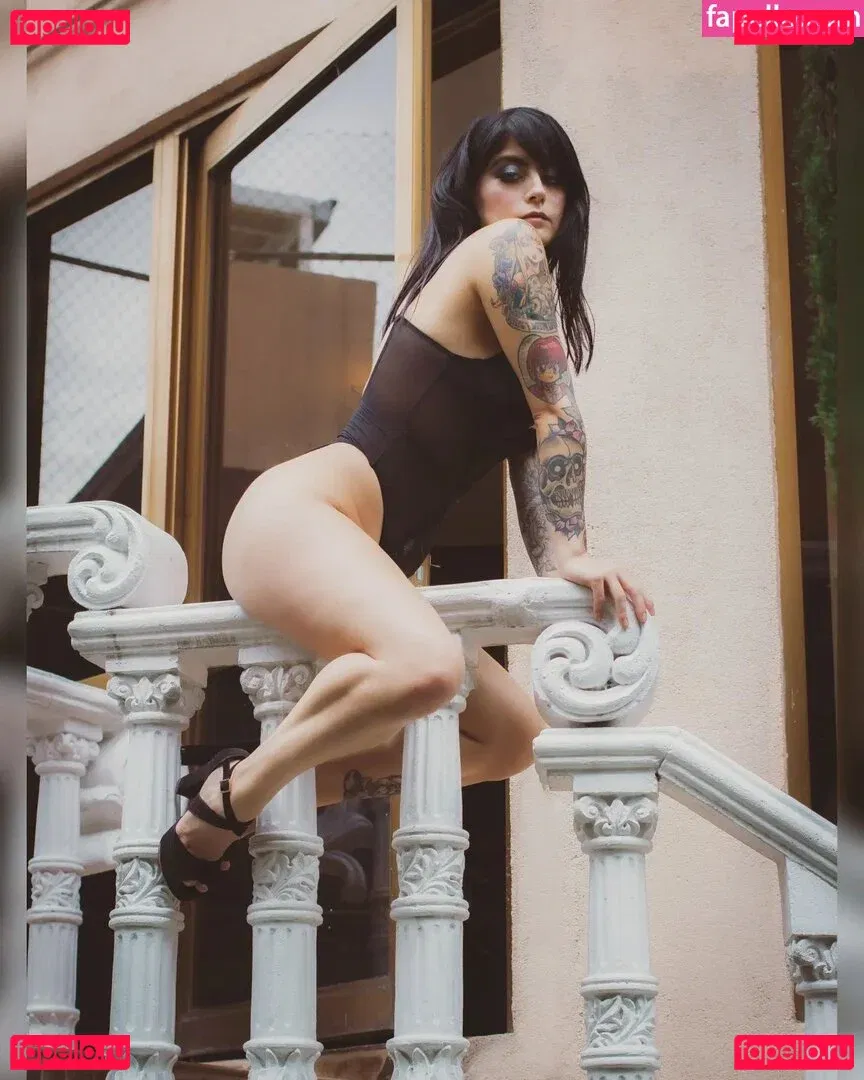 yourbaerae3 Onlyfans Photo Gallery 