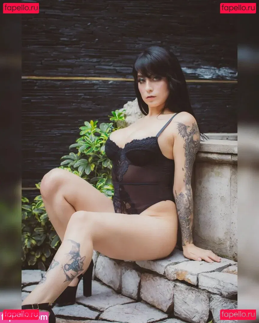 yourbaerae3 Onlyfans Photo Gallery 