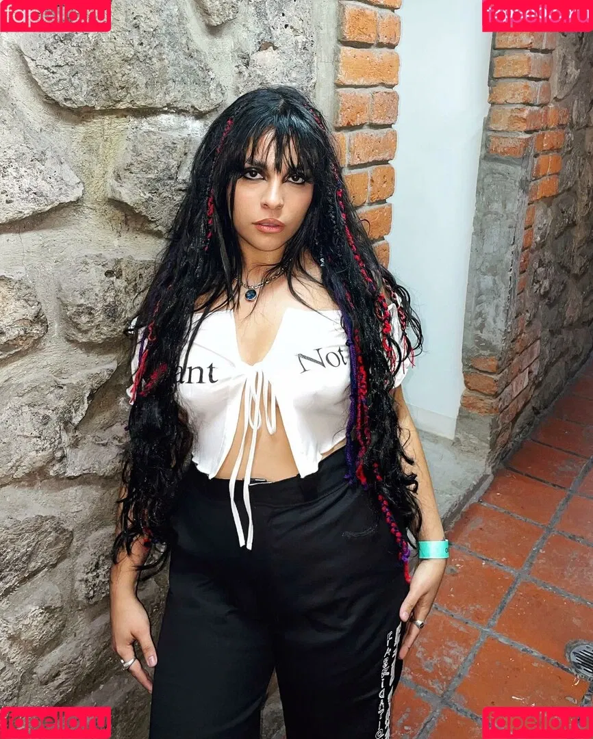 Mariana de Miguel Onlyfans Photo Gallery 