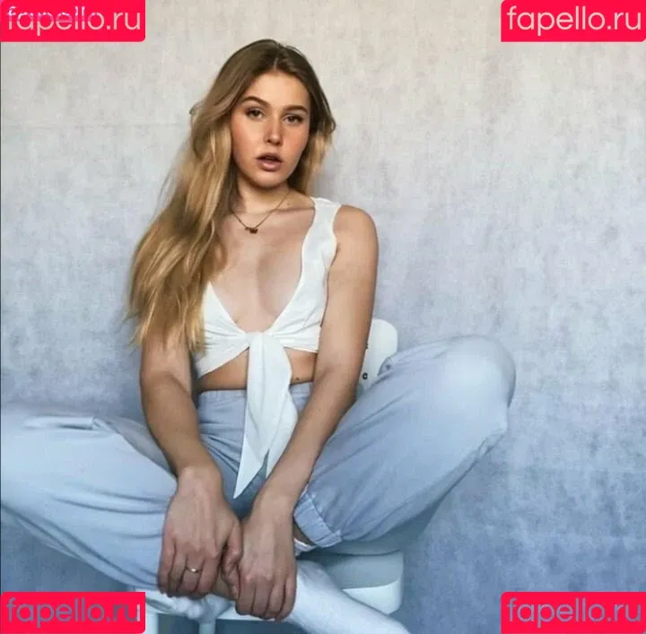 cirizzzle Onlyfans Photo Gallery 
