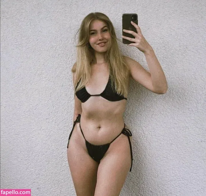 cirizzzle Onlyfans Photo Gallery 