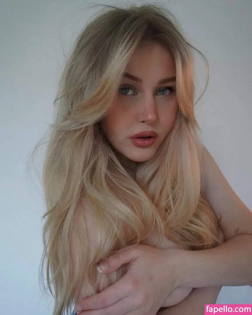 cirizzzle Onlyfans Photo Gallery 