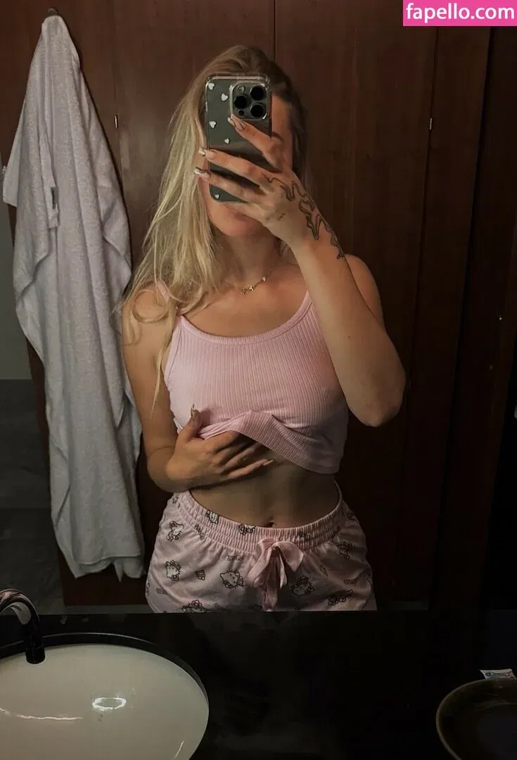 cirizzzle Onlyfans Photo Gallery 