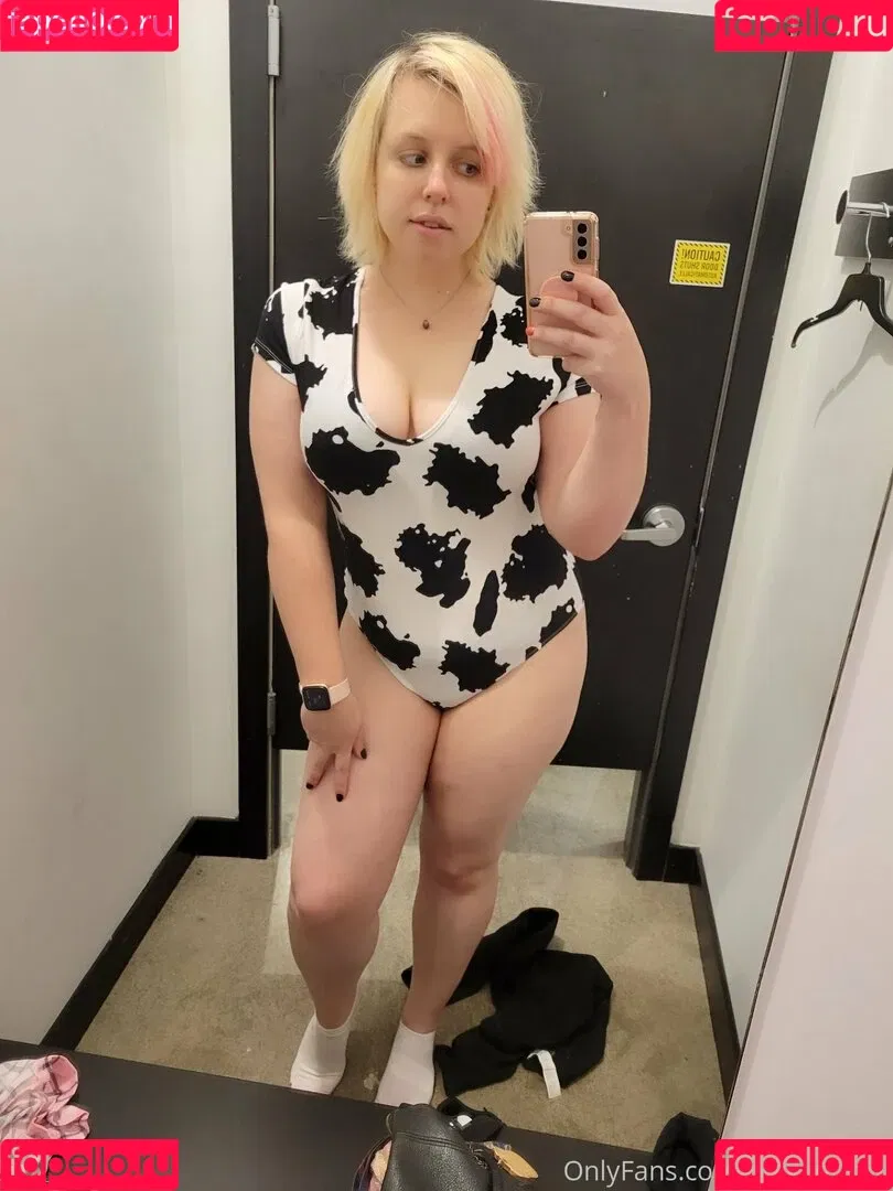 piggynukka Onlyfans Photo Gallery 