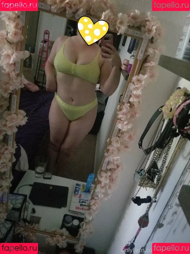 piggynukka Onlyfans Photo Gallery 