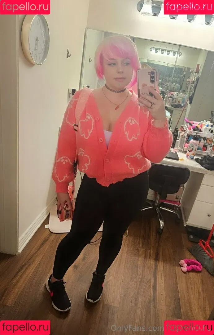 piggynukka Onlyfans Photo Gallery 