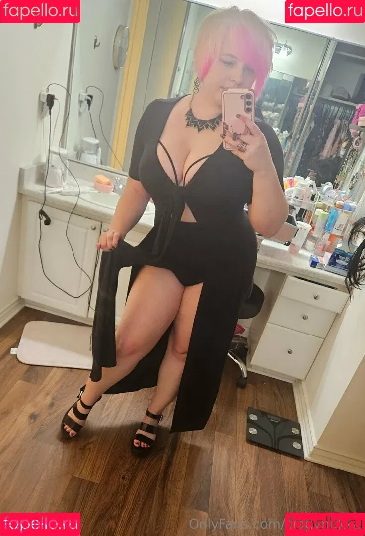 piggynukka Onlyfans Photo Gallery 
