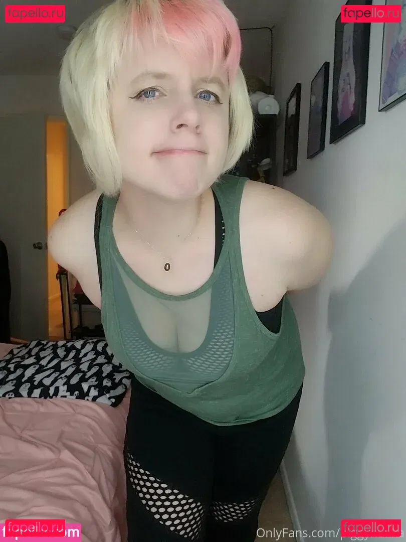 piggynukka Onlyfans Photo Gallery 