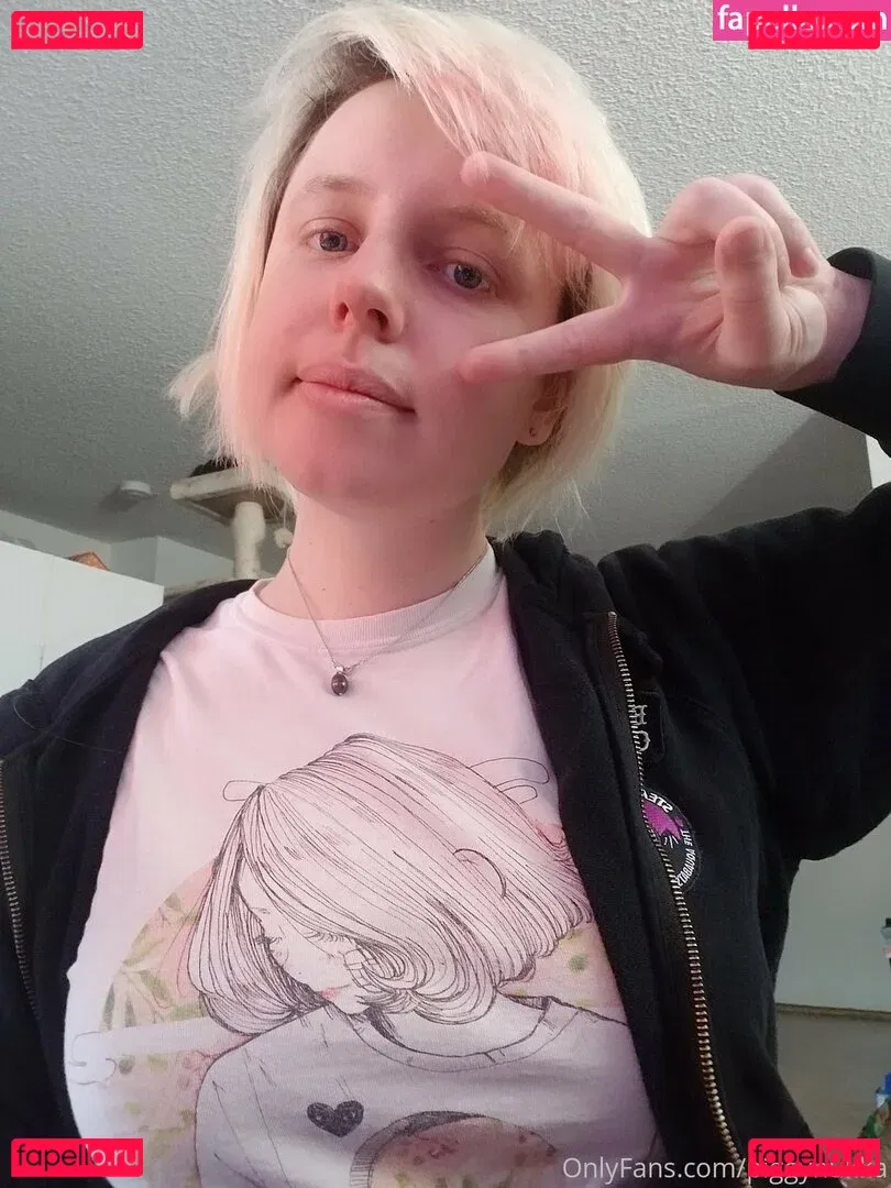 piggynukka Onlyfans Photo Gallery 