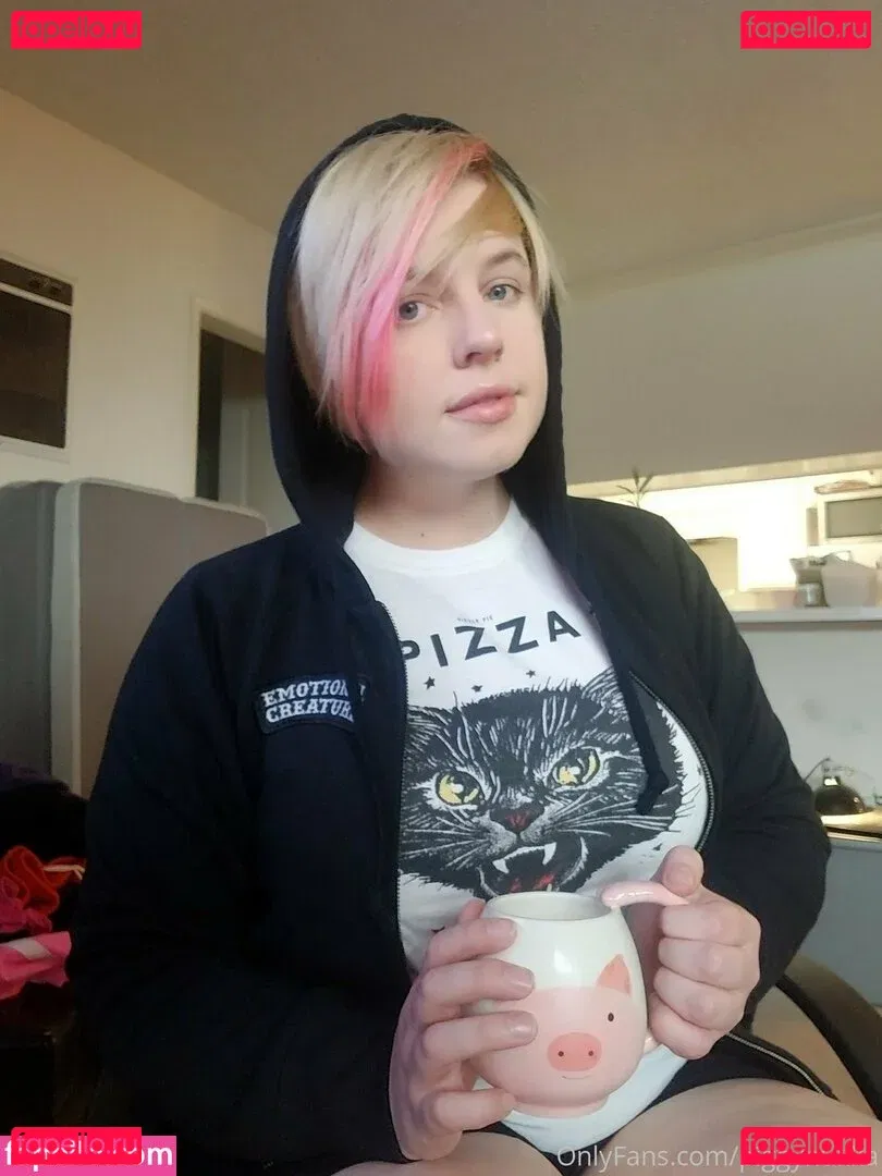 piggynukka Onlyfans Photo Gallery 