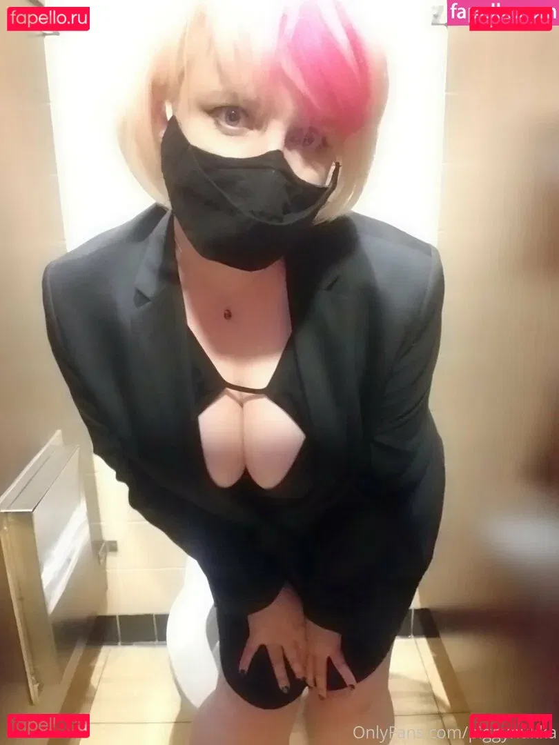 piggynukka Onlyfans Photo Gallery 