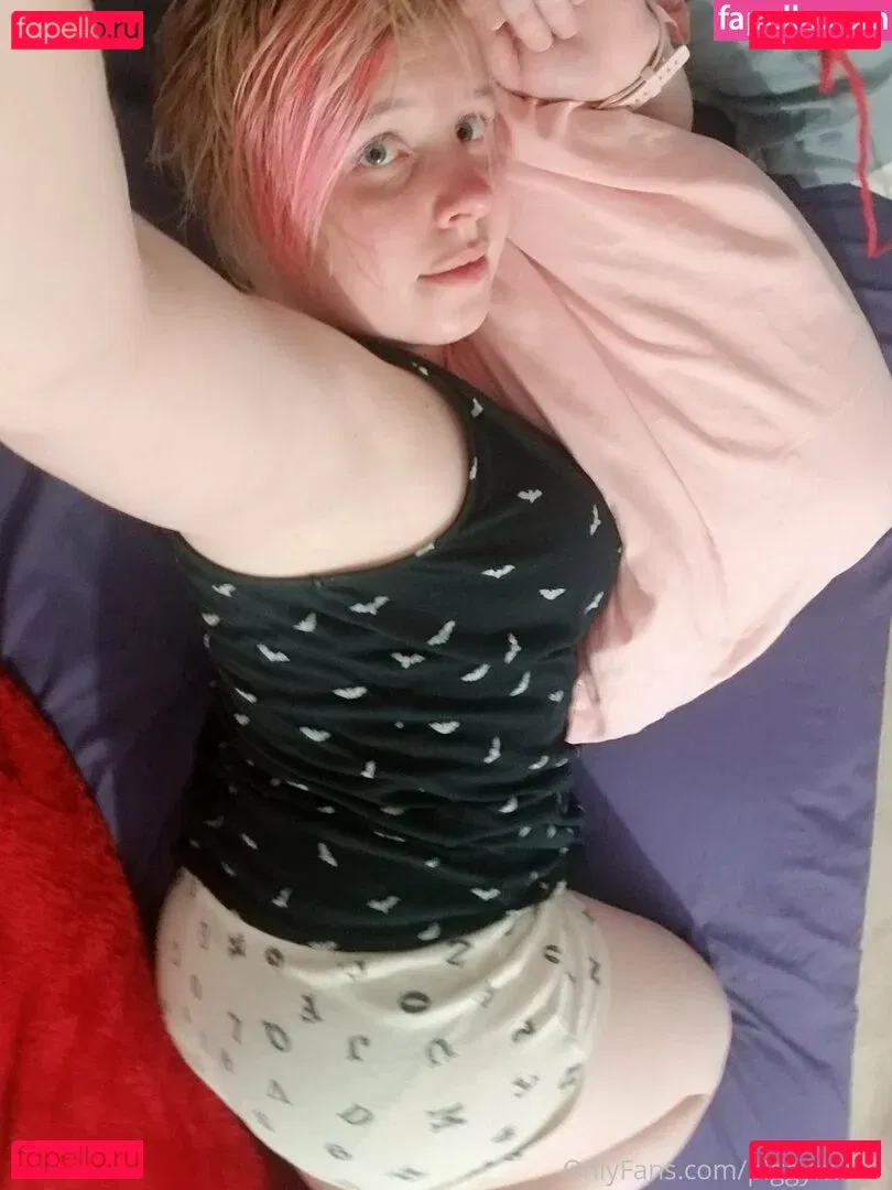 piggynukka Onlyfans Photo Gallery 