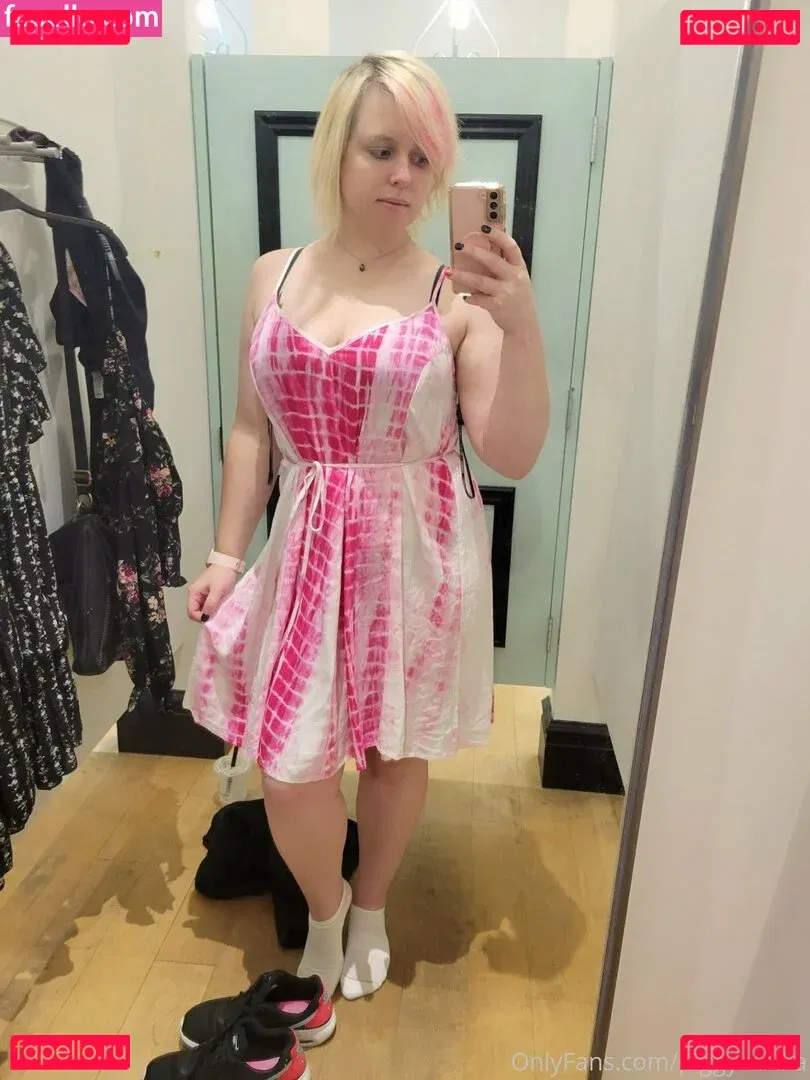 piggynukka Onlyfans Photo Gallery 