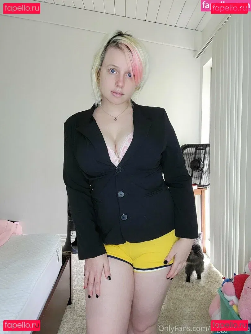 piggynukka Onlyfans Photo Gallery 